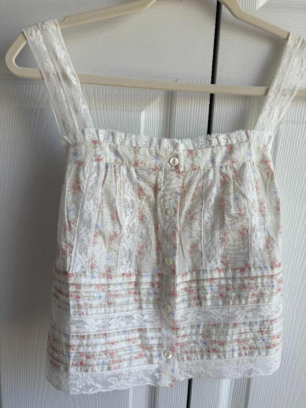 Lacy White Floral Cotton Top - Size 4